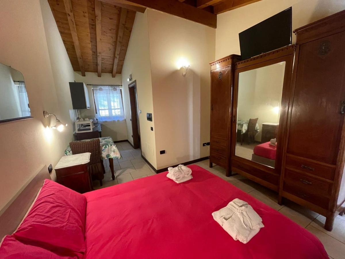 La Fiocchina - Magic Place - Apartments & Studios In Garda Lake - Countryside Farmhouse, Inside The Middle Of The Lake Saló Exterior foto
