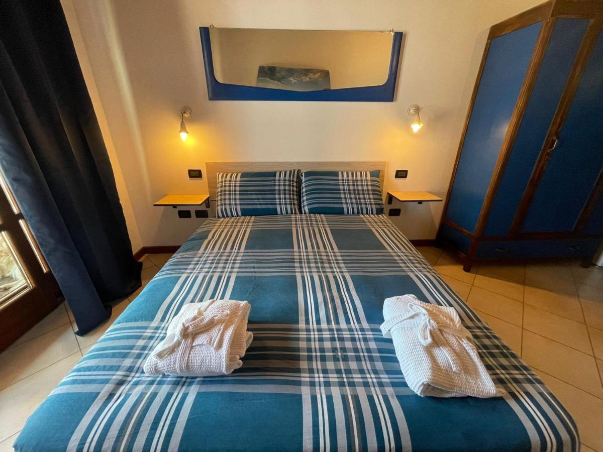 La Fiocchina - Magic Place - Apartments & Studios In Garda Lake - Countryside Farmhouse, Inside The Middle Of The Lake Saló Exterior foto