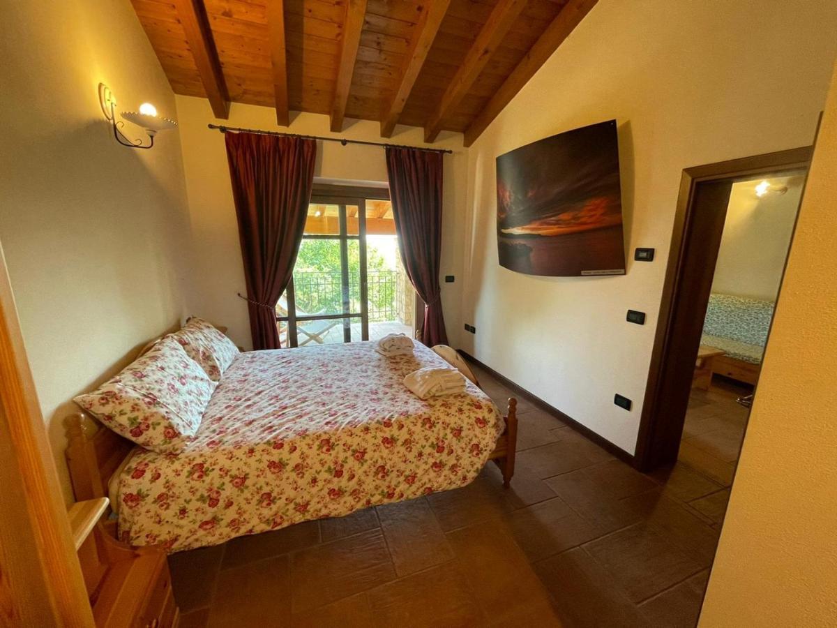La Fiocchina - Magic Place - Apartments & Studios In Garda Lake - Countryside Farmhouse, Inside The Middle Of The Lake Saló Exterior foto